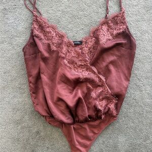 Abercrombie & Fitch Lace Trim Bodysuit in Mauve